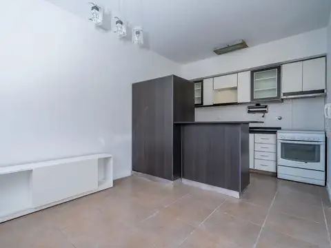 Casa en Alquiler en Villa Ballester, $ 1.150.000