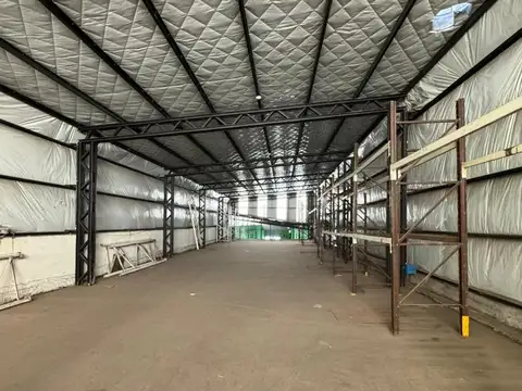 VENTA - Deposito en 27 de Febrero al 3700