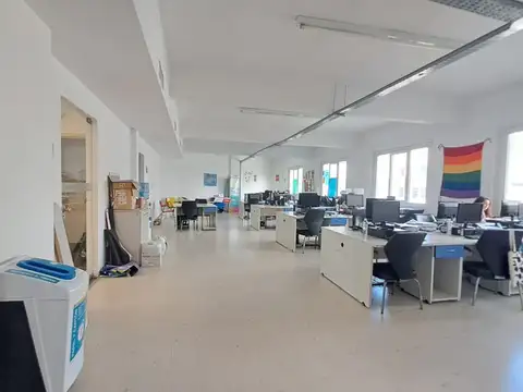 Alquiler oficina 203 metros planta libre seguridad
