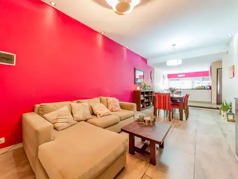 Casa 5 ambientes con 3 baños