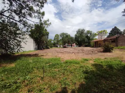 Terreno en Venta 50  mts Fondo