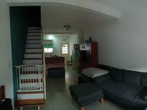 Depto Tipo Casa en Venta de 3 ambientes