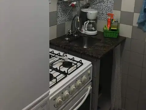 Pena 400, Piso 7