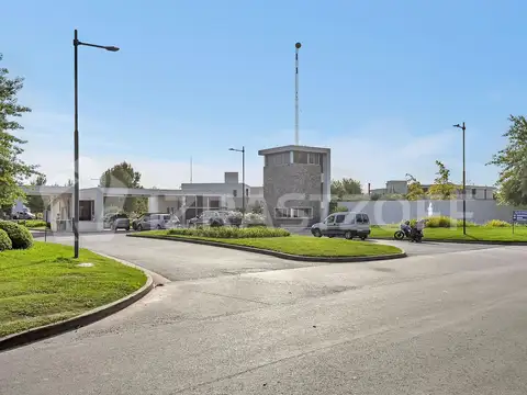 Casa en venta 5 ambientes, Ayres Plaza,  Pilar