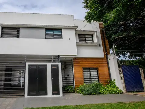 DÚPLEX EN VENTA EN LOMAS DE ZAMORA 3 AMBIENTES