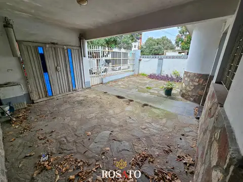 Casa 3 ambientes con 1 baño