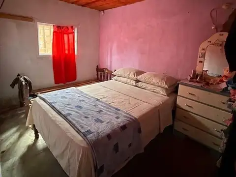 Casa 2 ambientes con 1 baño