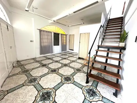 Depto Tipo Casa en Alquiler en Bernal, $ 1.200.000