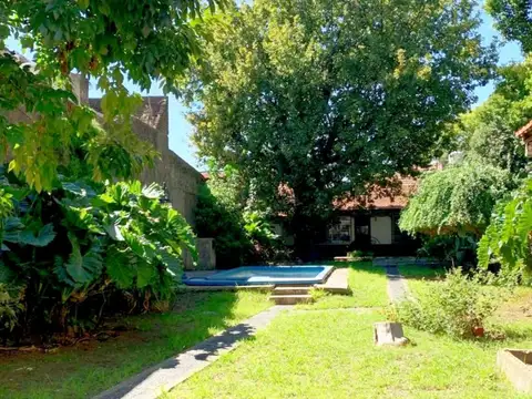 Avenida Hipólito Yrigoyen