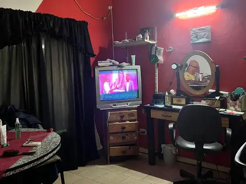 Dos Casas de tres ambientes cada una, Merlo