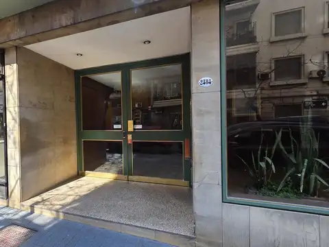 Avenida Hipólito Yrigoyen 2400