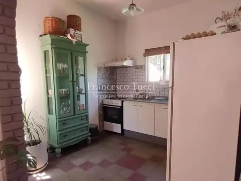 Casa 3 ambientes con 1 baño