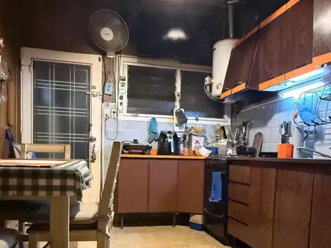 Casa 4 ambientes con 1 baño
