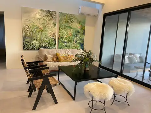 Quinta en Venta con 2 cocheras