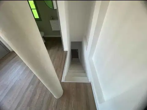 Depto Tipo Casa 3 ambientes con 2 baños