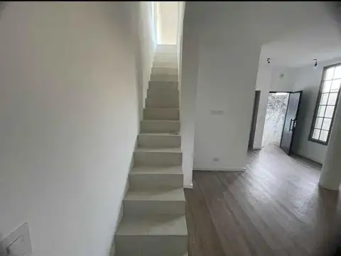 Depto Tipo Casa en Venta en Boedo, USD 130.000