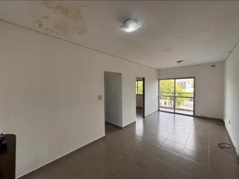 AV HERNANDARIAS 300, Piso 2