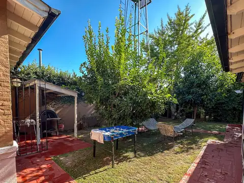 Casa quinta de 6 ambientes en Monte Grande con PILETA CLIMATIZADA   APTO CRÉDITO  