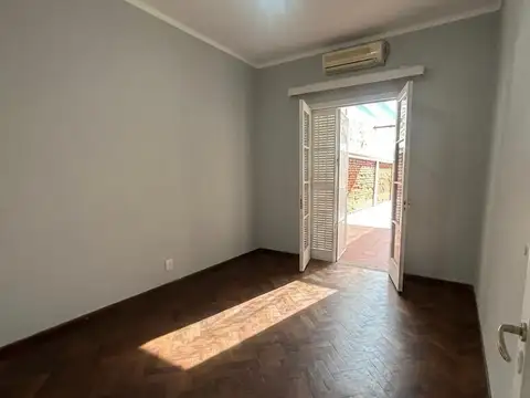 Departamento 6 ambientes con 2 baños