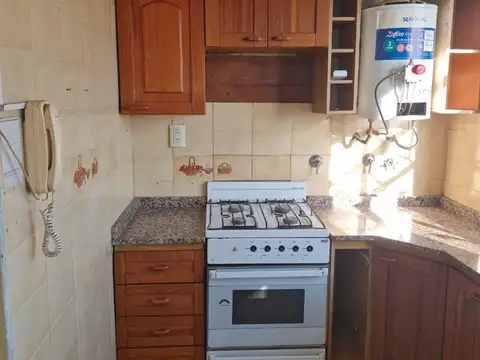 Departamento de dos amb en venta  en Haedo Sur Apta Credito