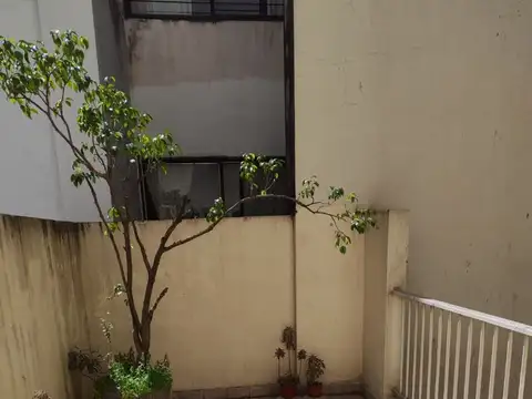 Las Heras 2300, Piso 7