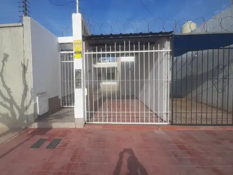 SE ALQUILA DPTO PLANTA BAJA  DOS DORMITORIOS GLLEN