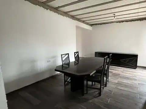 Se alquila Departamento tipo PH 4 amb CON PATIO en San Andres 