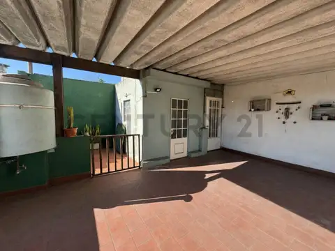 Depto Tipo Casa en Venta en Villa Sarmiento, USD 89.000