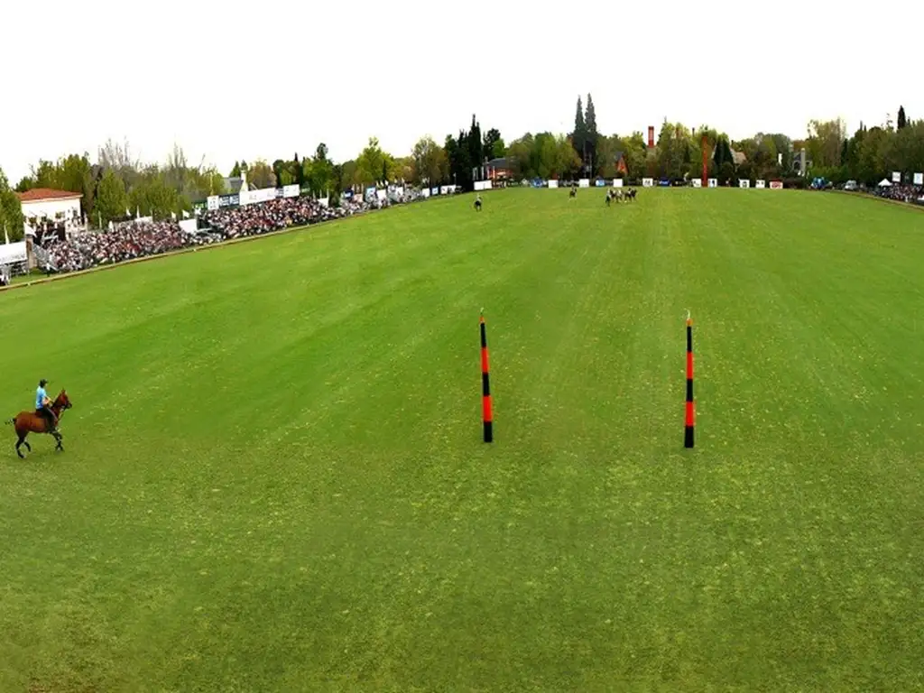 Actividades deportivas futbol, golf, tenis, polo, hockey, equitacion en Tortugas Country Club