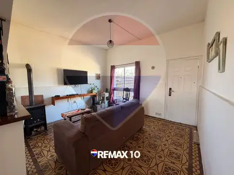 Casa 4 ambientes con 1 baño