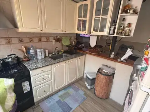 Depto Tipo Casa 4 ambientes con 2 baños