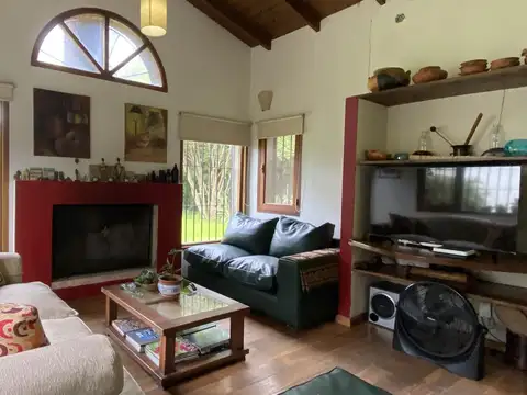 Venta, Casa, 3 Ambientes, Cochera, Piscina, Jardín, Sala de juegos, Galpón, Paso del Rey