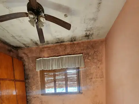 VENTA CASA 3 AMB LOTE PROPIO JARDIN - MATADEROS