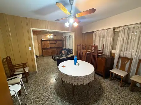 Casa Multifamiliar (3 casas en 1)
