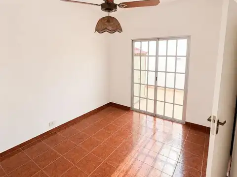 Venta - Ph 3 Ambientes con Patio y Terraza - Lanús