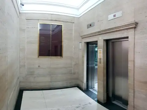 Oficina en Alquiler 40 años