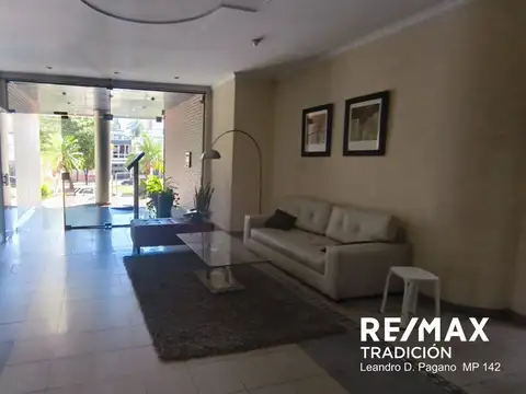 Avenida Sarmiento 400
