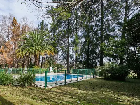 Casa 6 ambientes con 4 baños