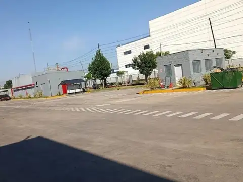 Alquiler de Nave Logística AAA de 6.600 m² en Tortuguitas