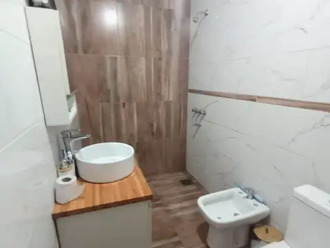 Casa 3 ambientes con 1 baño