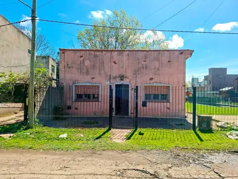 Casa en venta en Villa Castells de 2 dormitorios