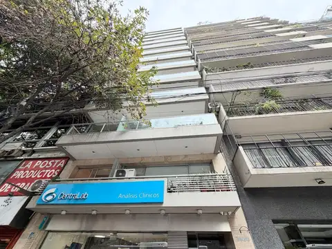 Av. Las Heras  al 3800