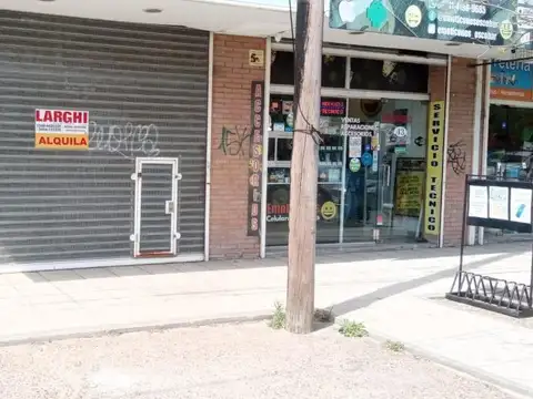 Local sobre Av. San Martin - Facilidades para el ingreso