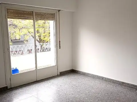Depto Tipo Casa en Venta al Este