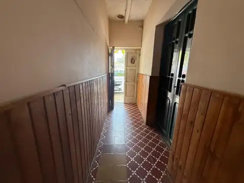 Casa 4 ambientes con 1 baño