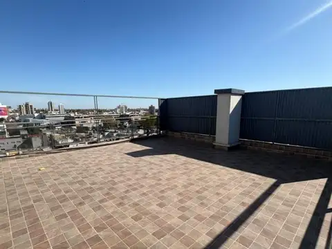 Departamento en Alquiler en Lisandro De La Torre, $ 850.000