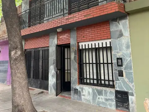 CASA EN VENTA - PJE IBERIA 91 BIS