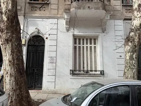 Depto Tipo Casa en Alquiler de 5 ambientes