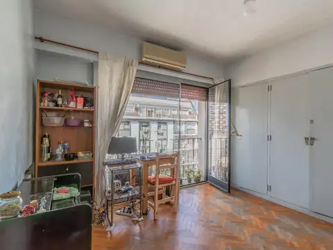 Avenida Pueyrredón 300