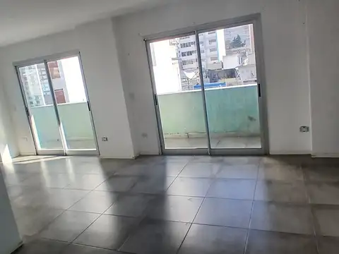 EXCELENTE OFICINA USO PROFESIONAL 